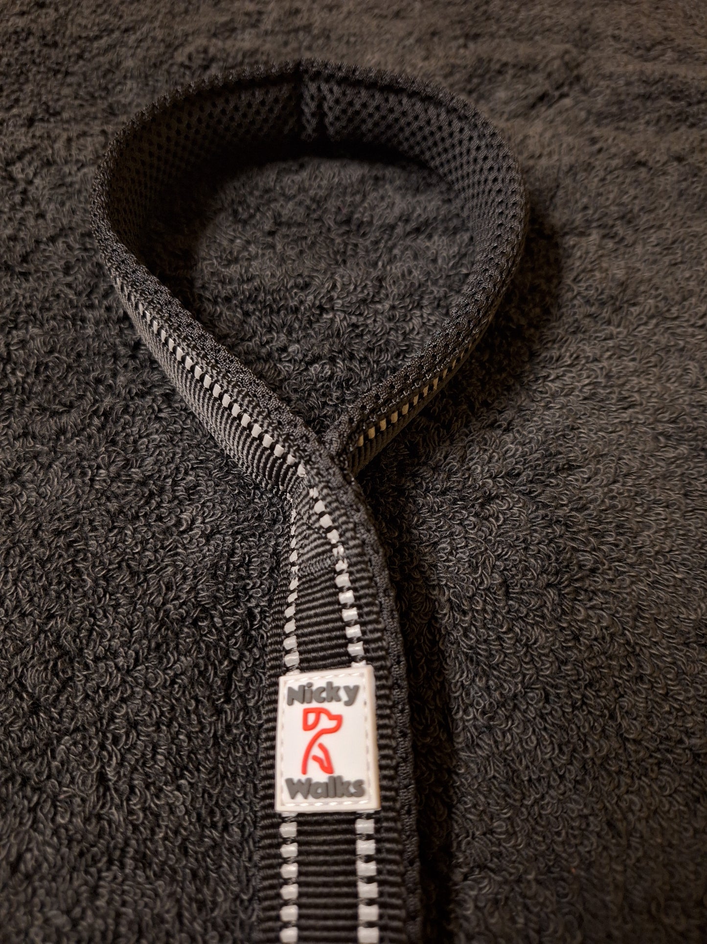 Nicky Walks Leashes L Black